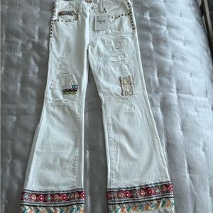Boho Chic White Flare Jeans with Embroidery
